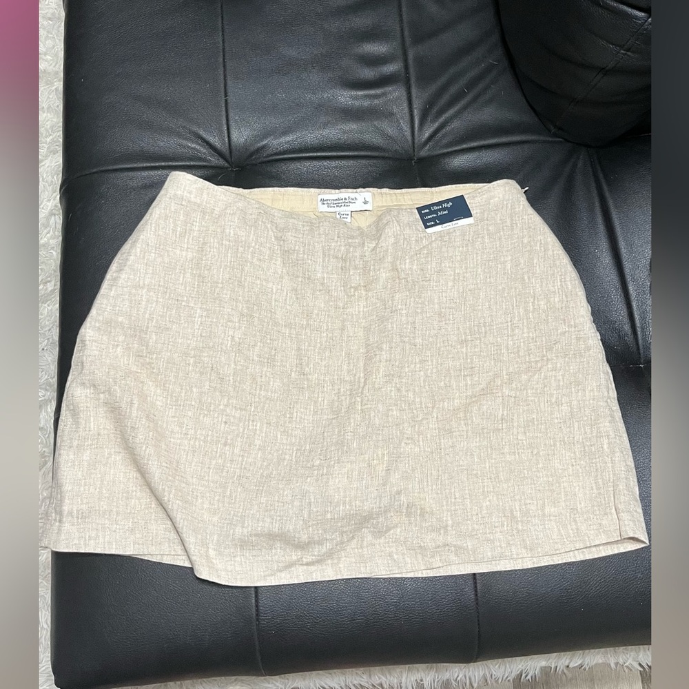 Abercrombie & Fitch Light Tan Mini Skort